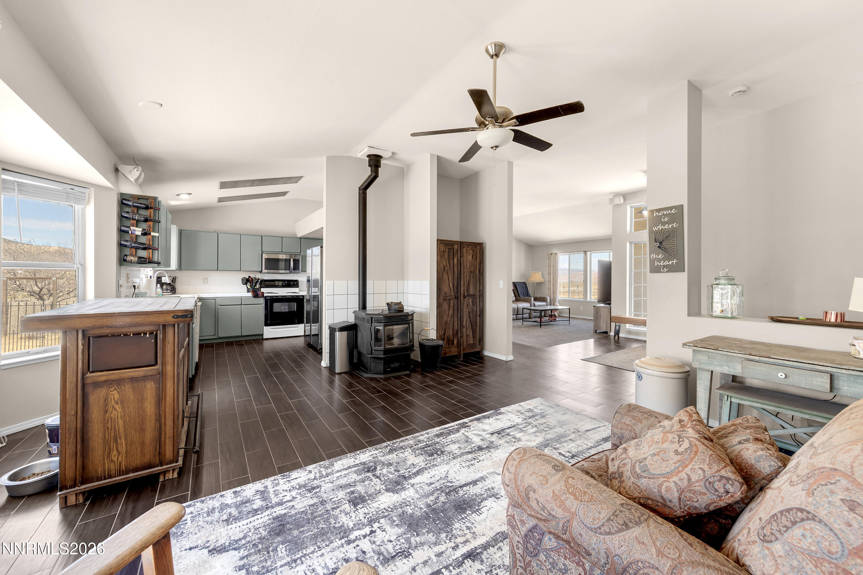 5855 Quaking Aspen Road Reno, NV 89510 - Photo 16 of 60 QuakingAspen5855-016