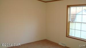 85 North Pine Tree Road Hazleton, PA 18201 - Photo 3 of 20 85 n