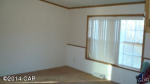 85 North Pine Tree Road Hazleton, PA 18201 - Photo 4 of 20 85 n BED