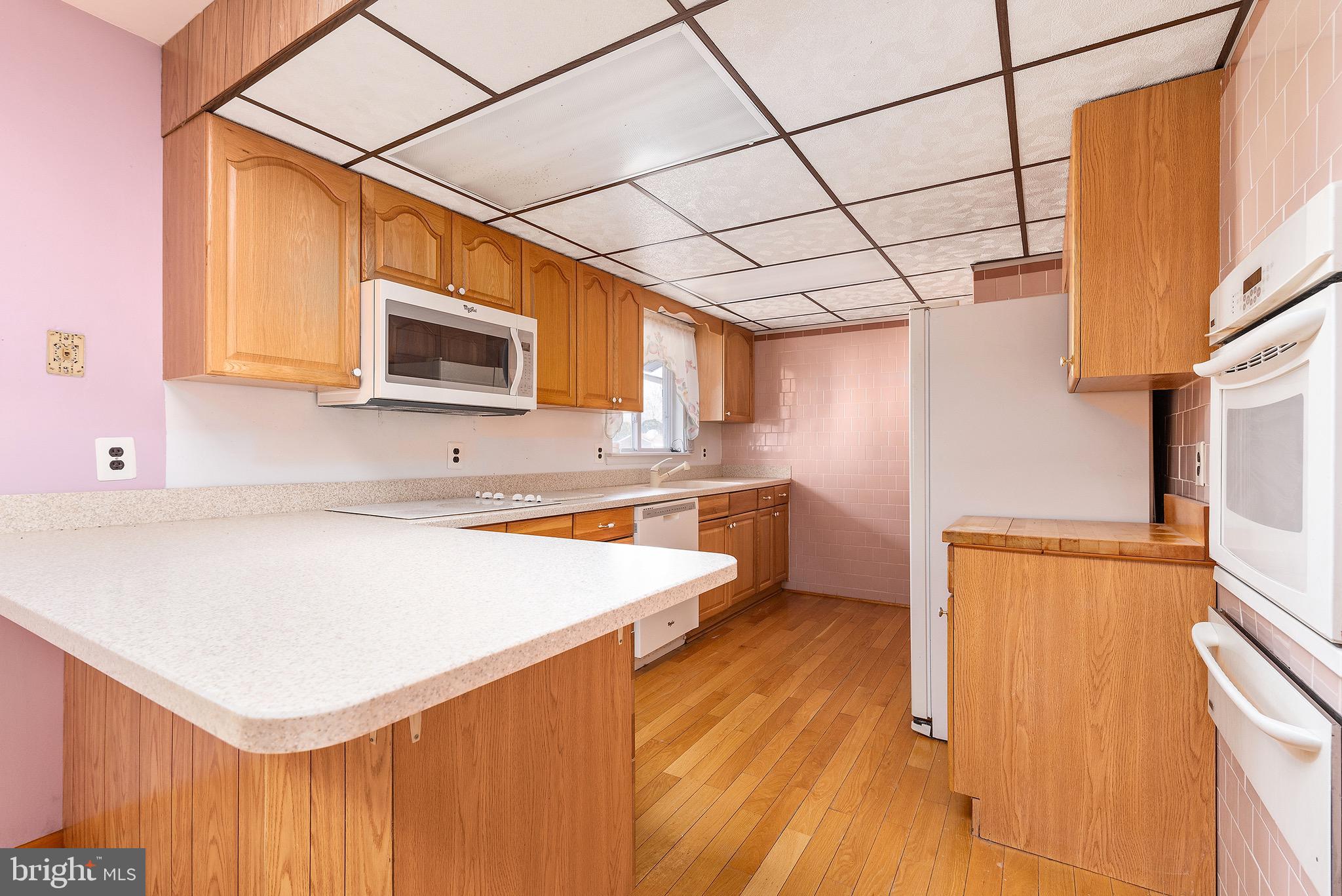 796 Evergreen Road Severn, MD 21144 - Photo 11 of 35 Corain counters