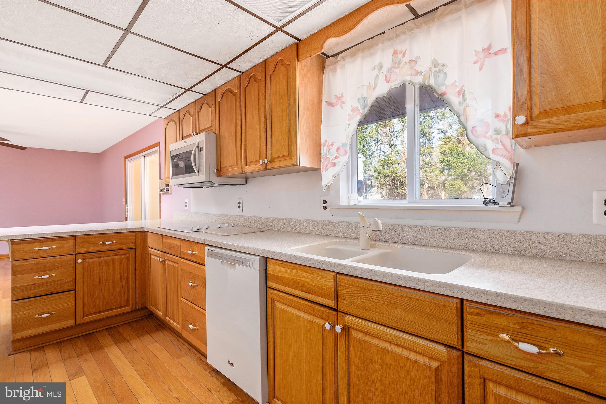 796 Evergreen Road Severn, MD 21144 - Photo 10 of 35 Kitchen
