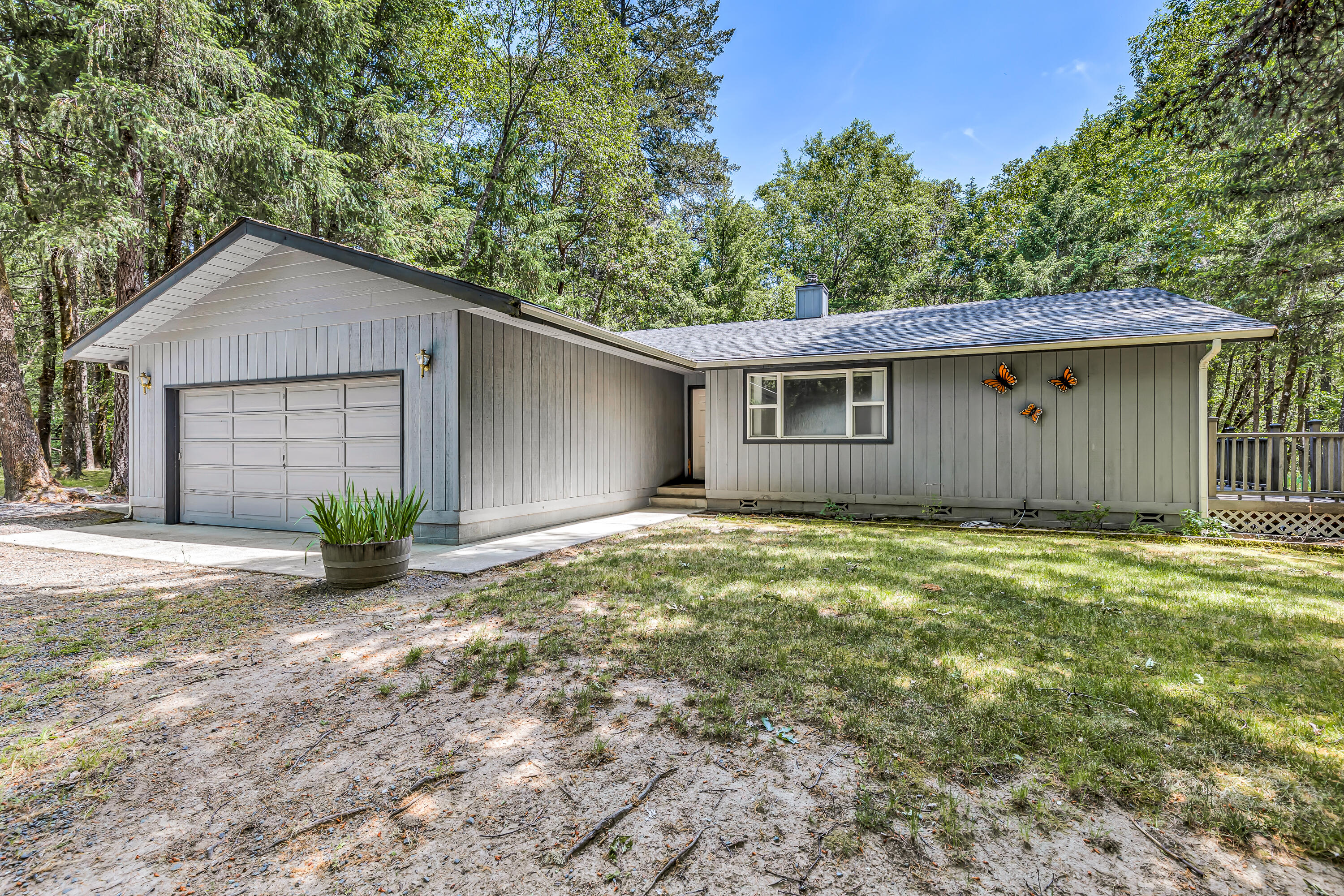 311 Peco Road Grants Pass, OR 97526 - Photo 1 of 67 9R9A1503