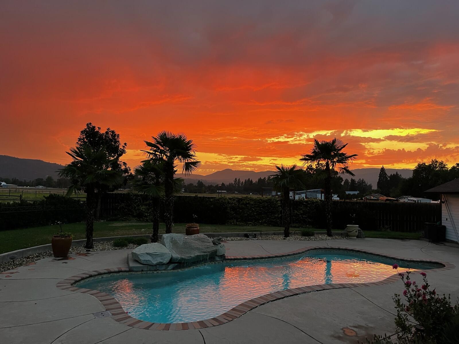 826 Oak Grove Road Medford, OR 97501 - Photo 38 of 69 Pool Sunset