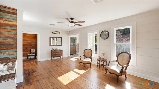 $249,900 | 611 Qualls Street, Gonzales, TX 78629