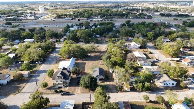 $249,900 | 611 Qualls Street, Gonzales, TX 78629