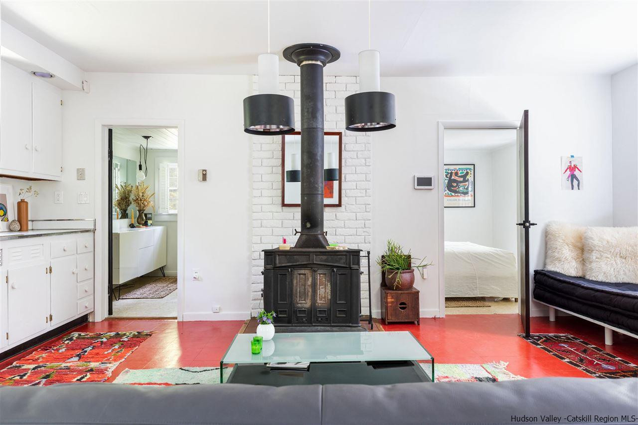 419 Fitzsimmons Road Red Hook, NY 12571 - Photo 4 of 28 Photo 4