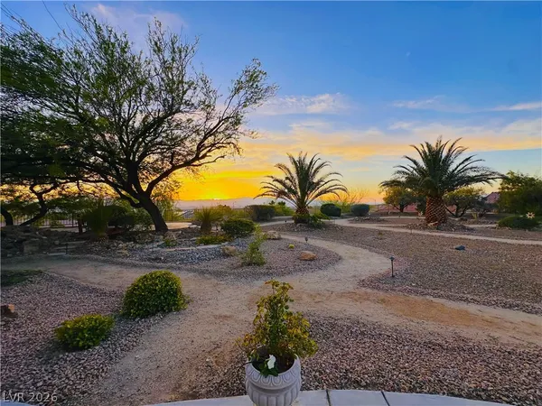 $3,500 | 2988 Yellow Springs Court, Henderson, NV 89052