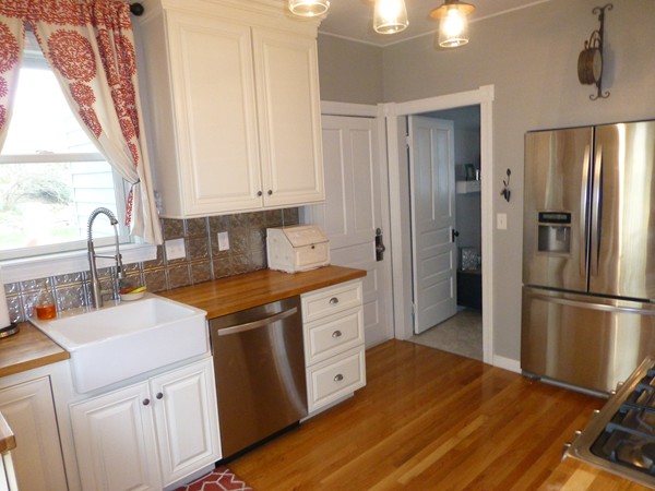 25 Davidson Road Worcester, MA 01605 - Photo 8 of 30 Gallery Image 8