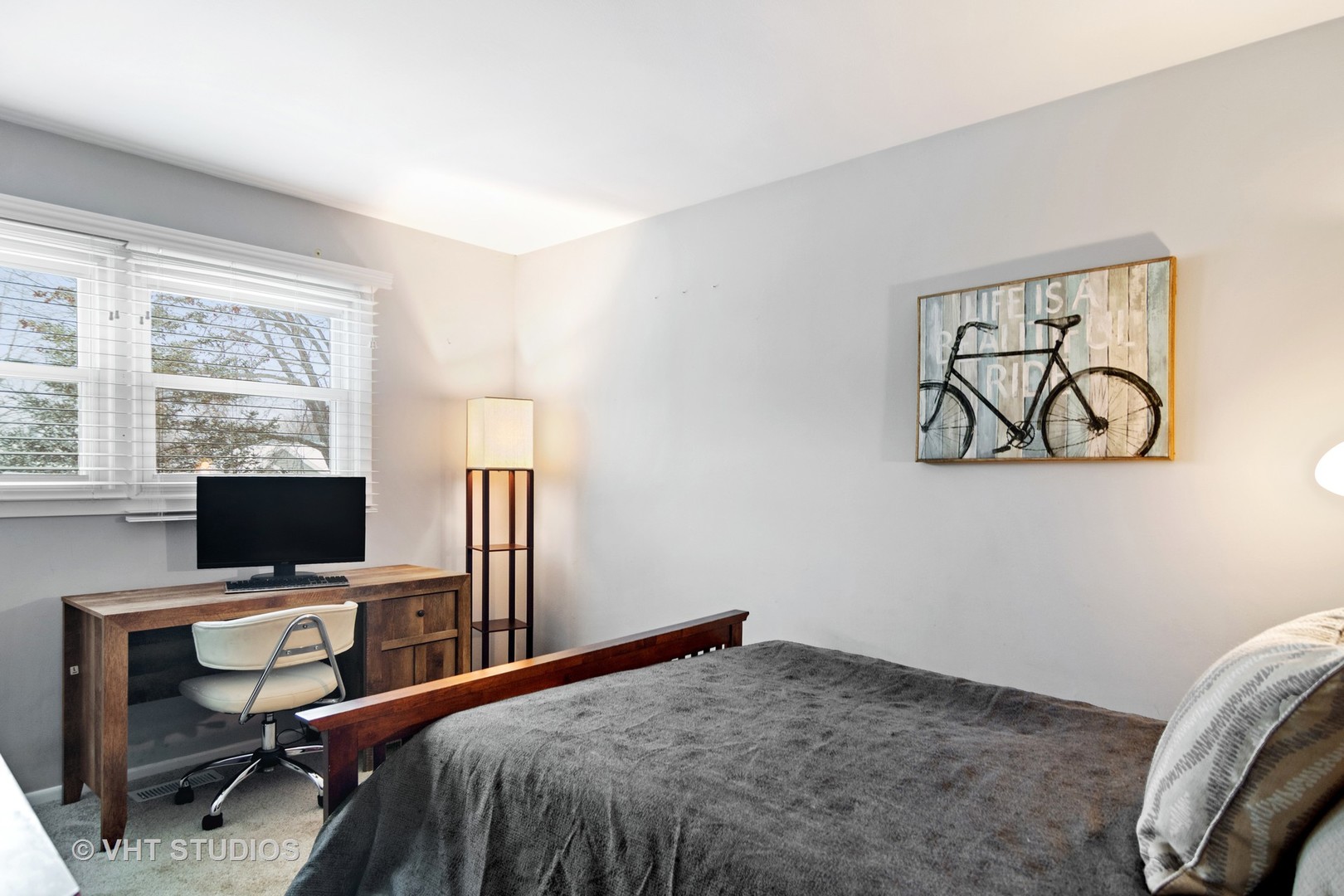 704 Cherry Valley Road Vernon Hills, IL 60061 - Photo 13 of 21 a bedroom with a workspace