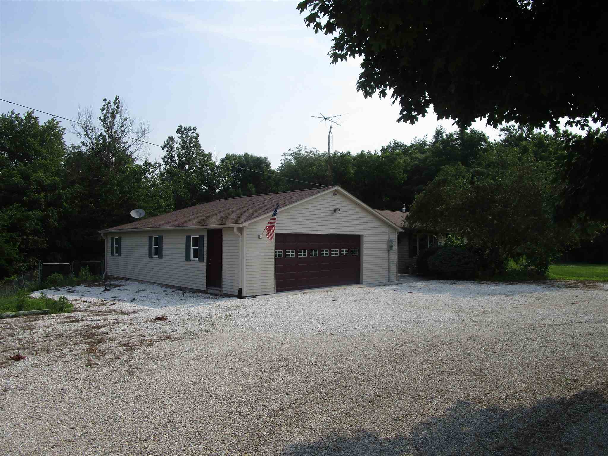 1848 West Dixie Bee Road Covington, IN 47932 - Photo 5 of 6