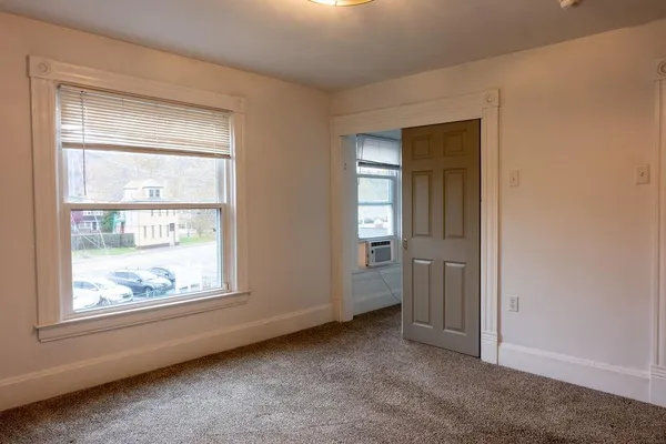$1,400 | 1411 Pittsburgh Street, Cheswick, PA 15024