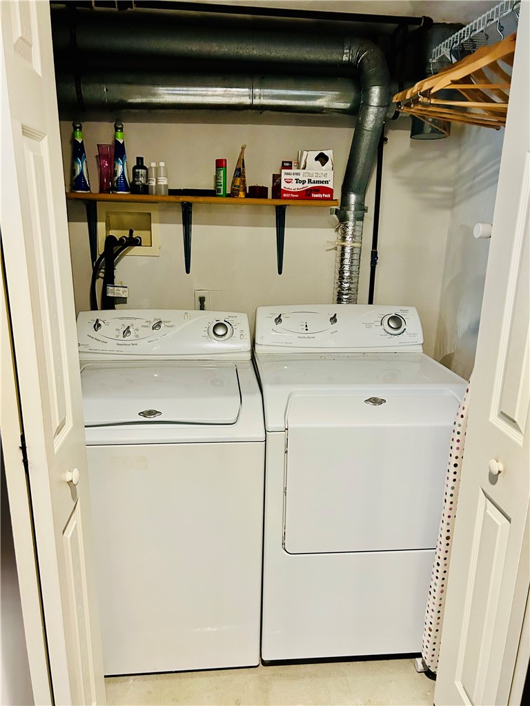 11 College Hill Road, Unit 5B Warwick, RI 02886 - Photo 31 of 37