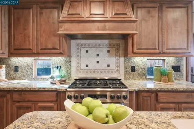 $1,095,000 | 8 Rialto Drive, Clayton, CA 94517