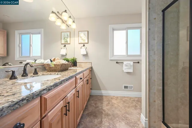 $1,095,000 | 8 Rialto Drive, Clayton, CA 94517