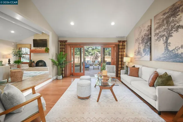 $1,095,000 | 8 Rialto Drive, Clayton, CA 94517