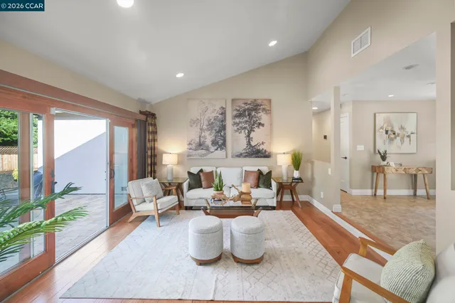 $1,095,000 | 8 Rialto Drive, Clayton, CA 94517