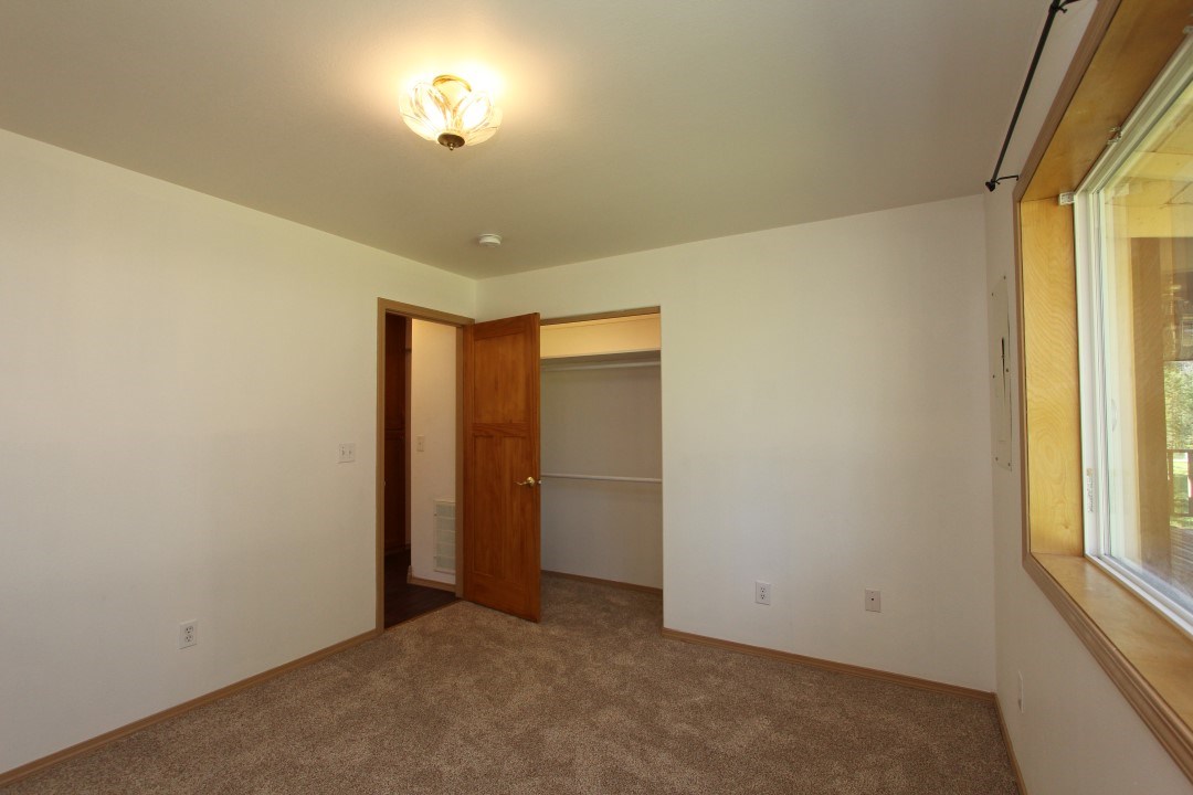 3986 Colville Road Loon Lake, WA 99148 - Photo 15 of 20