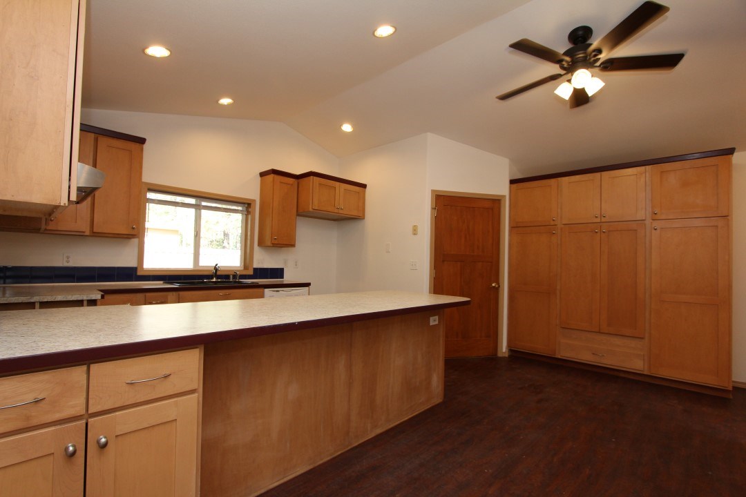 3986 Colville Road Loon Lake, WA 99148 - Photo 6 of 20