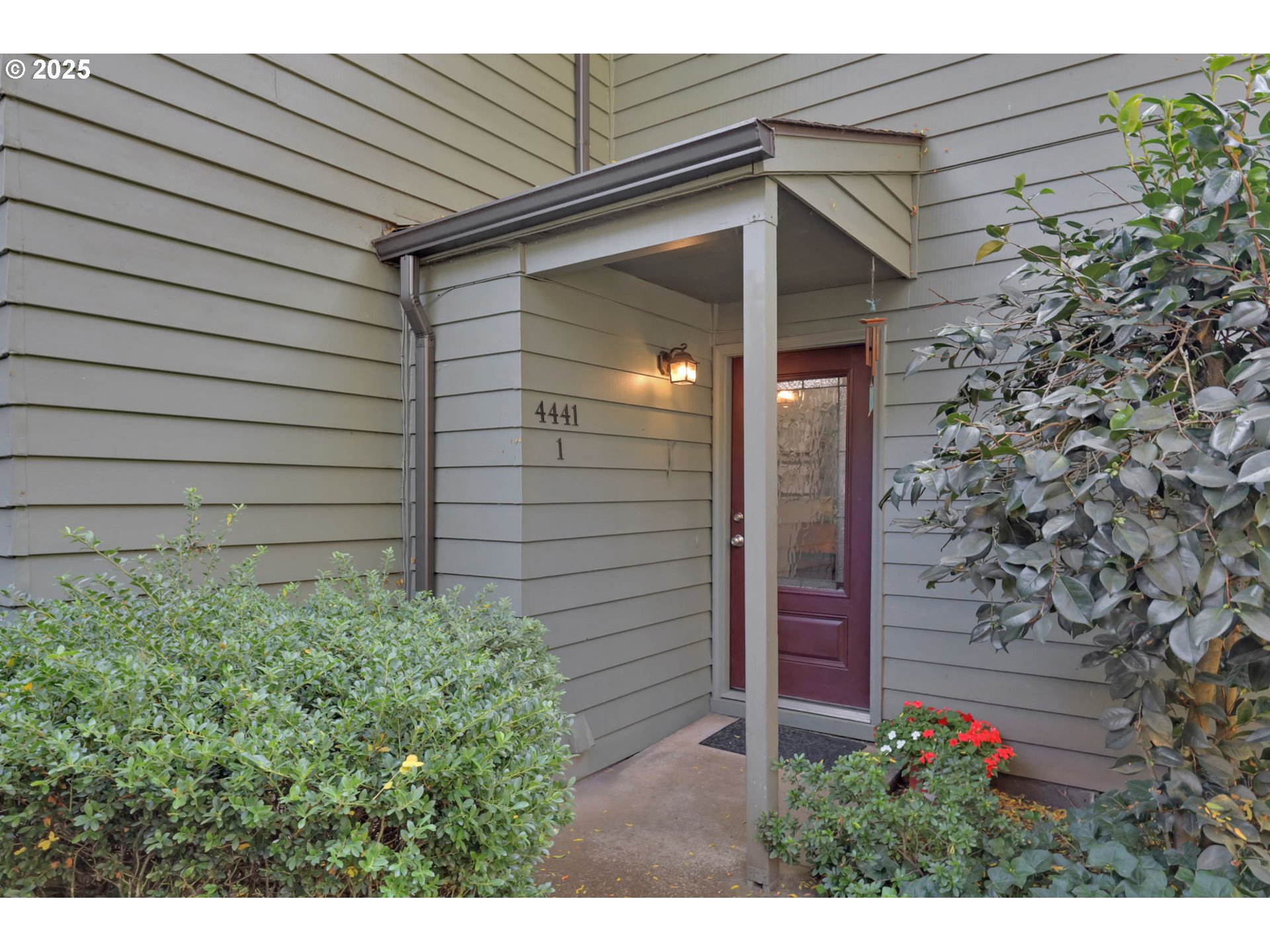 4441 Fox Hollow Road, Unit 1 Eugene, OR 97405 - Photo 1 of 15 Gallery Image 1