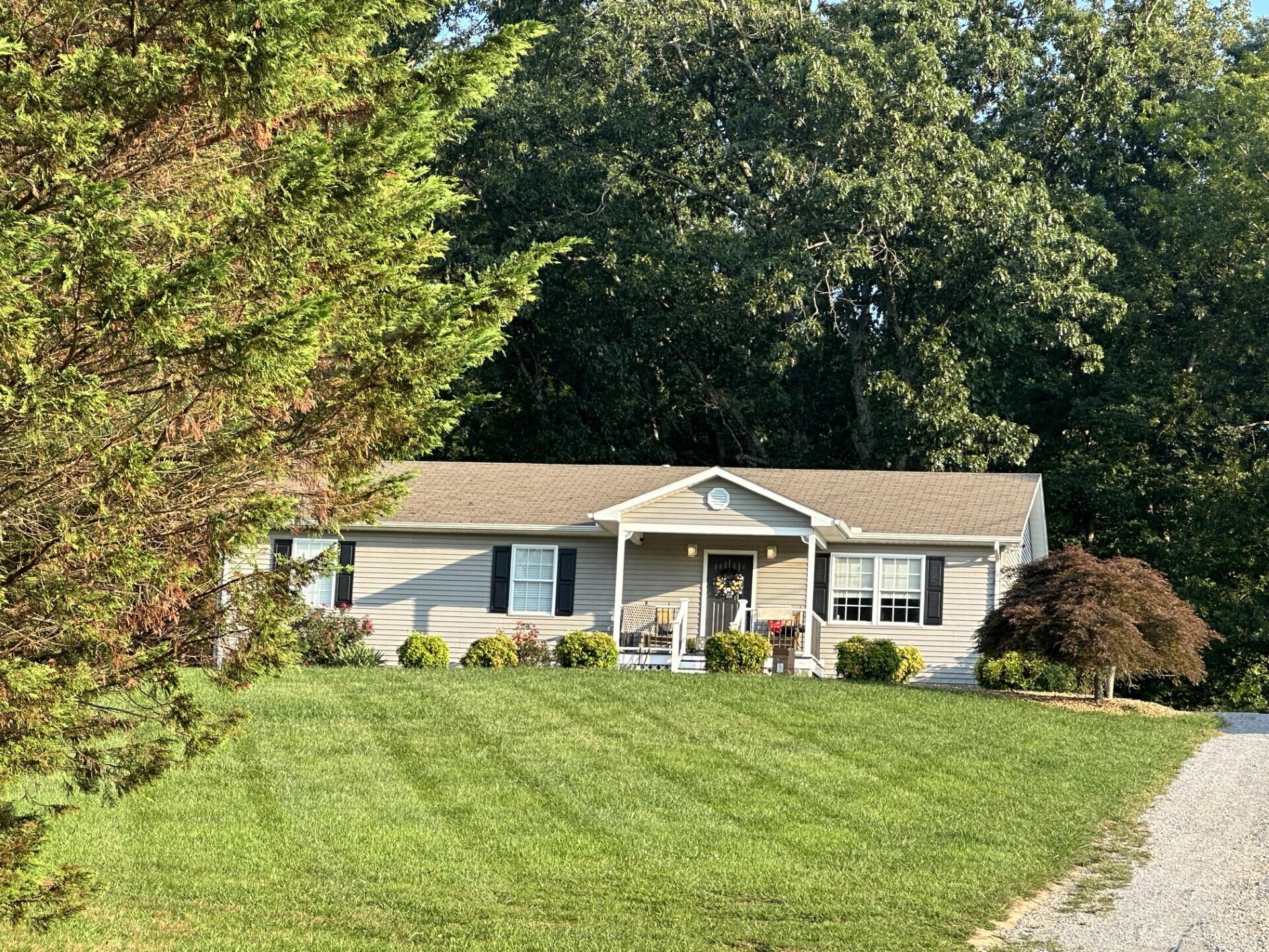 1048 Warrensburg Road Greeneville, TN 37743 - Photo 38 of 55 thumbnail_IMG_3041
