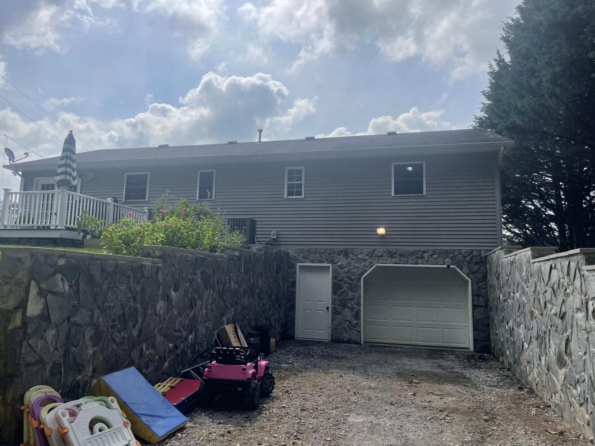 1048 Warrensburg Road Greeneville, TN 37743 - Photo 49 of 55 thumbnail_IMG_7545