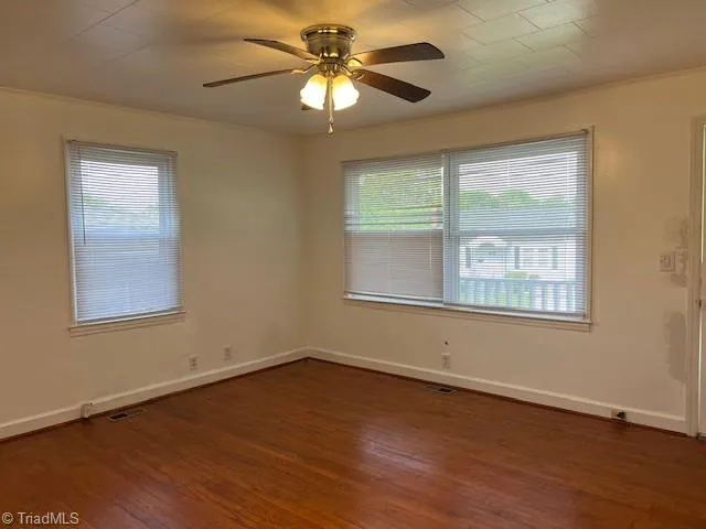 $975 | 527 North Washington Avenue, Reidsville, NC 27320