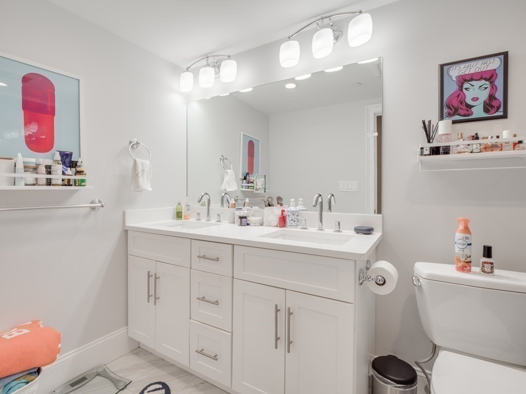 45 L Street, Unit 9 Boston, MA 02127 - Photo 12 of 23