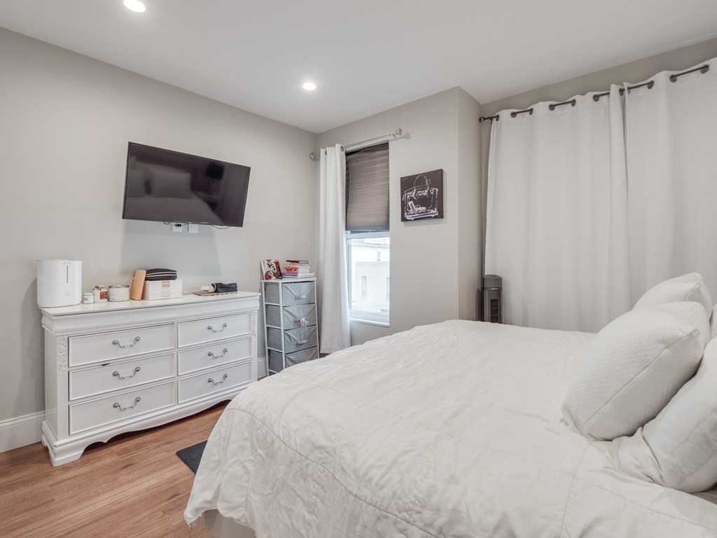 45 L Street, Unit 9 Boston, MA 02127 - Photo 13 of 23