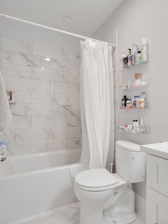 45 L Street, Unit 9 Boston, MA 02127 - Photo 19 of 23