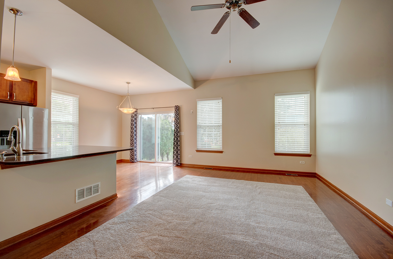 520 Frieh Drive Romeoville, IL 60446 - Photo 13 of 26 a view of an empty room with a window