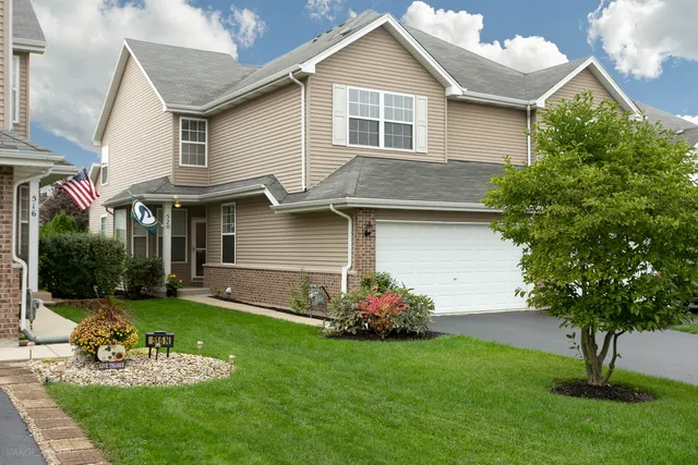 $2,695 | 520 Frieh Drive, Romeoville, IL 60446