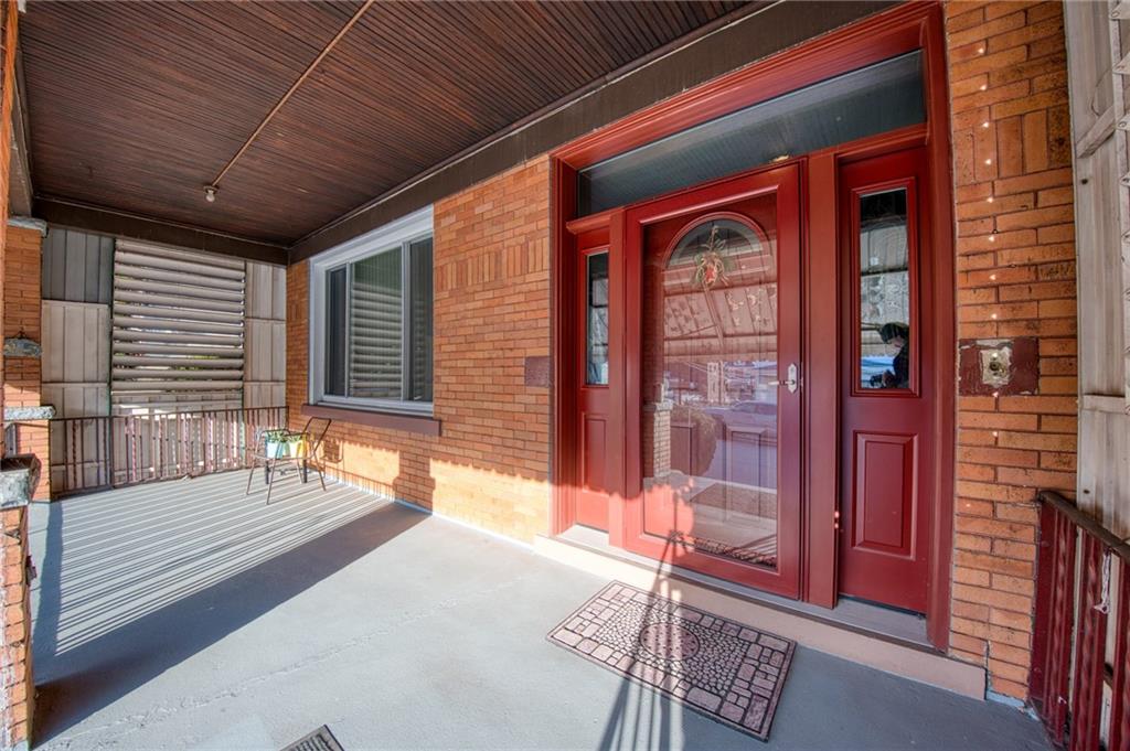 3931 Hoosac Street Pittsburgh, PA 15207 - Photo 2 of 39