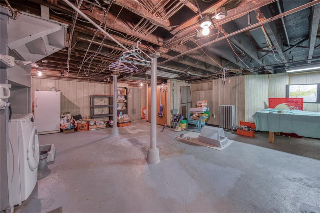 3931 Hoosac Street Pittsburgh, PA 15207 - Photo 32 of 39