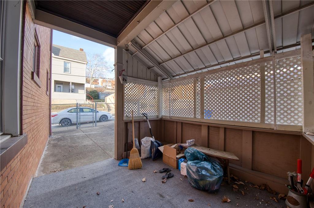 3931 Hoosac Street Pittsburgh, PA 15207 - Photo 34 of 39