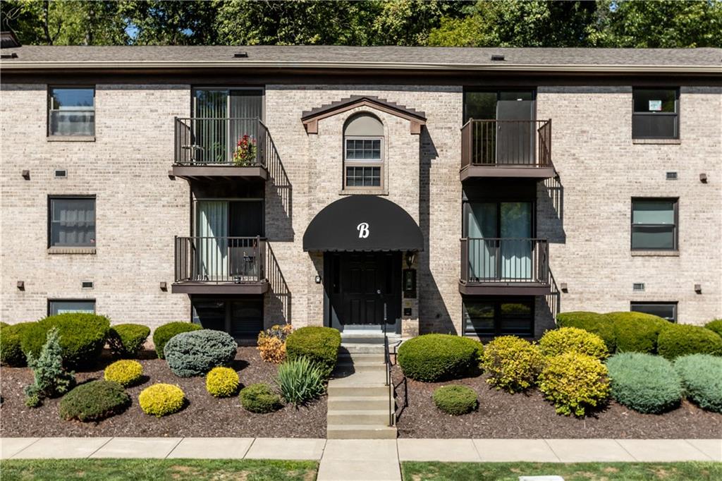 300 Gilkeson Road, Unit 8B Pittsburgh, PA 15228 - Photo 1 of 26 Gallery Image 1