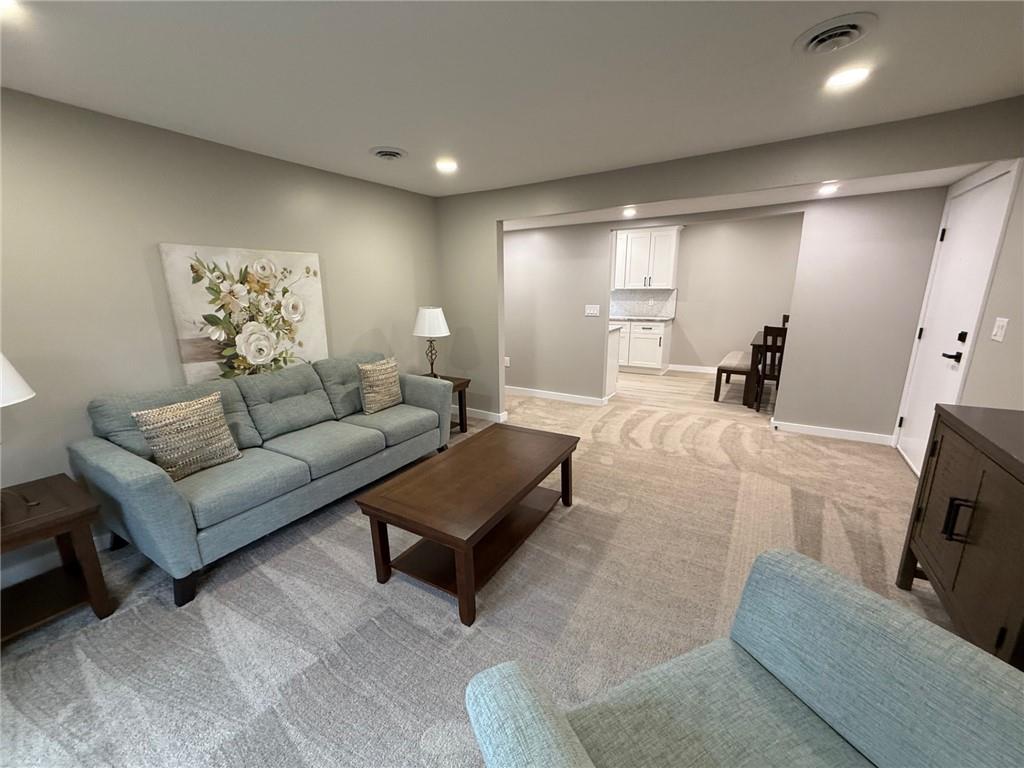 300 Gilkeson Road, Unit 8B Pittsburgh, PA 15228 - Photo 5 of 26 Gallery Image 5