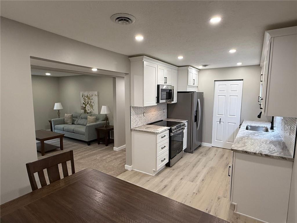 300 Gilkeson Road, Unit 8B Pittsburgh, PA 15228 - Photo 6 of 26 Gallery Image 6