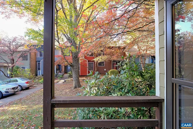 $2,350 | 964 Sutton Court, Charlottesville, VA 22901
