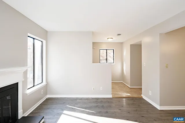 $2,200 | 964 Sutton Court, Charlottesville, VA 22901