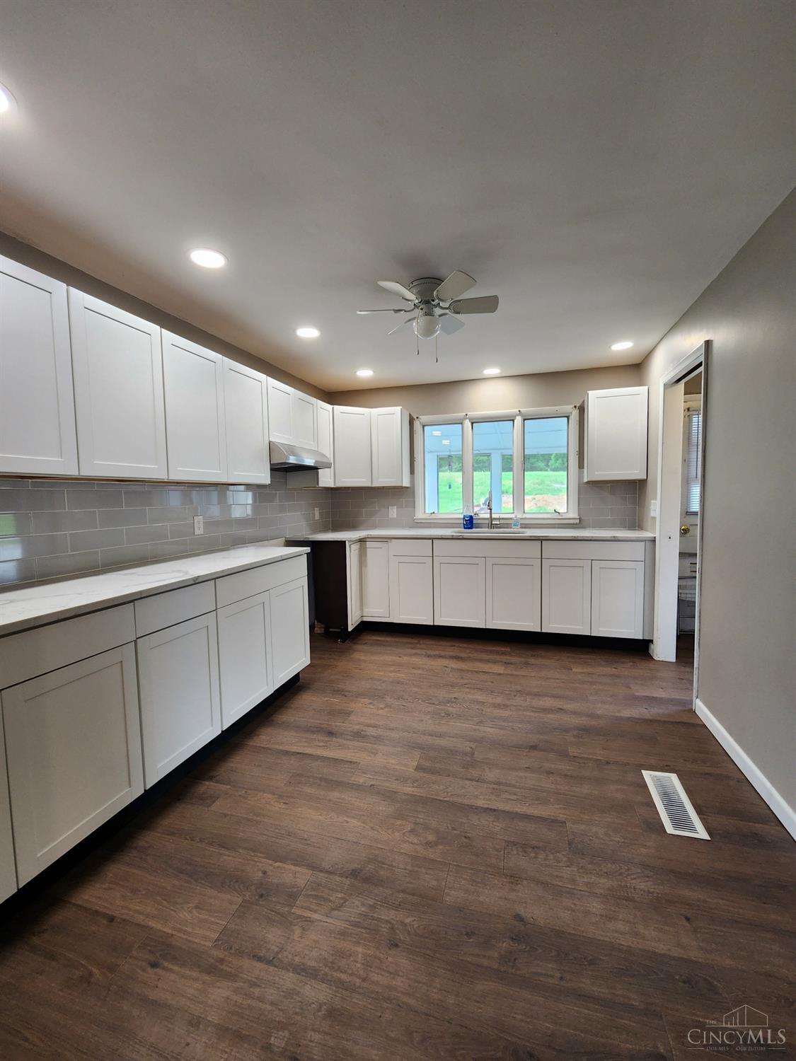 6740 Fenner Road Hillsboro, OH 45133 - Photo 4 of 8