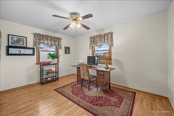 $327,500 | 422 Princeton Drive, North Aurora, IL 60542