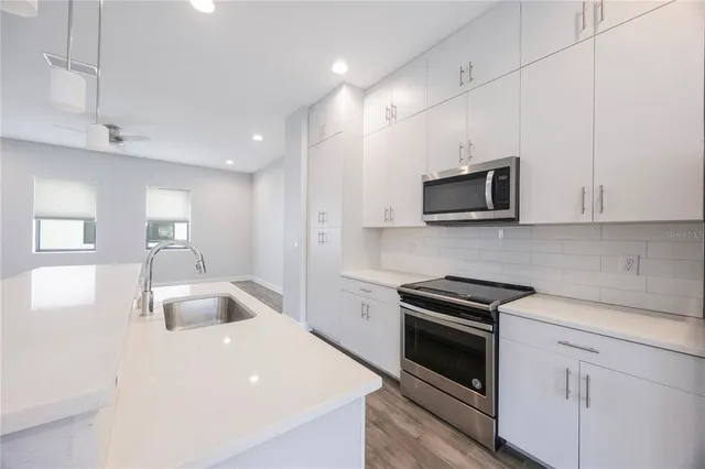 $3,850 | 1330 West Gray Street, Unit 5, Tampa, FL 33606