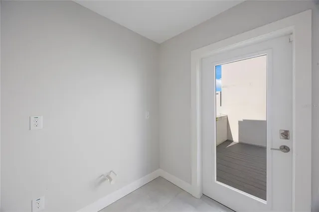 $3,850 | 1330 West Gray Street, Unit 5, Tampa, FL 33606