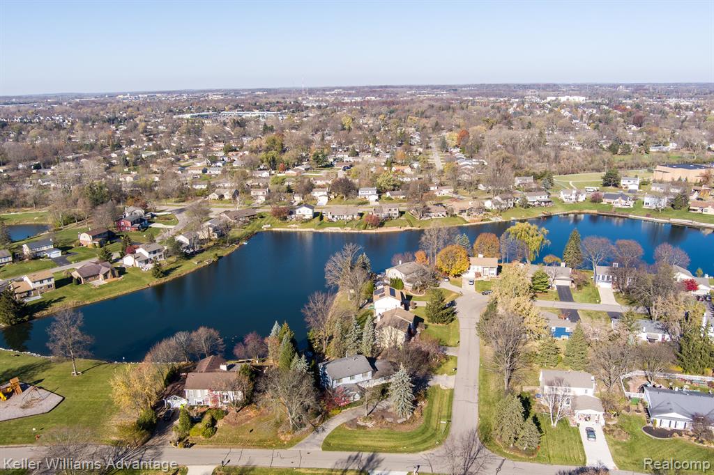 40843 Village Wood Road Novi, MI 48375 - Photo 40 of 46 Gallery Image 40