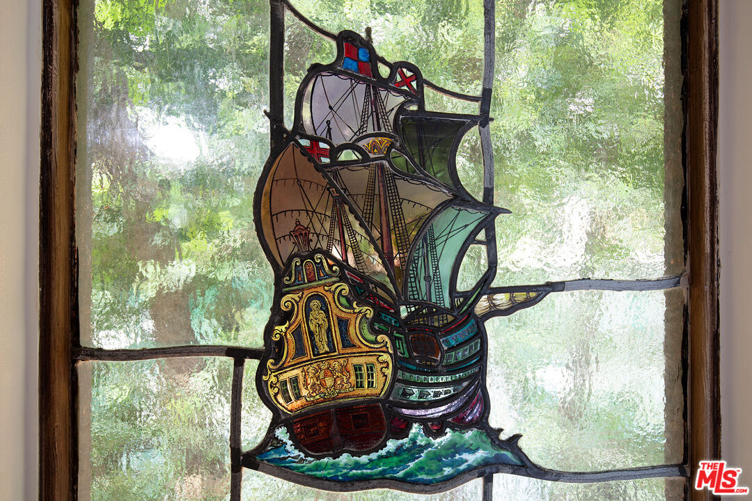 703 Walden Drive Beverly Hills, CA 90210 - Photo 21 of 22 a picture of a window