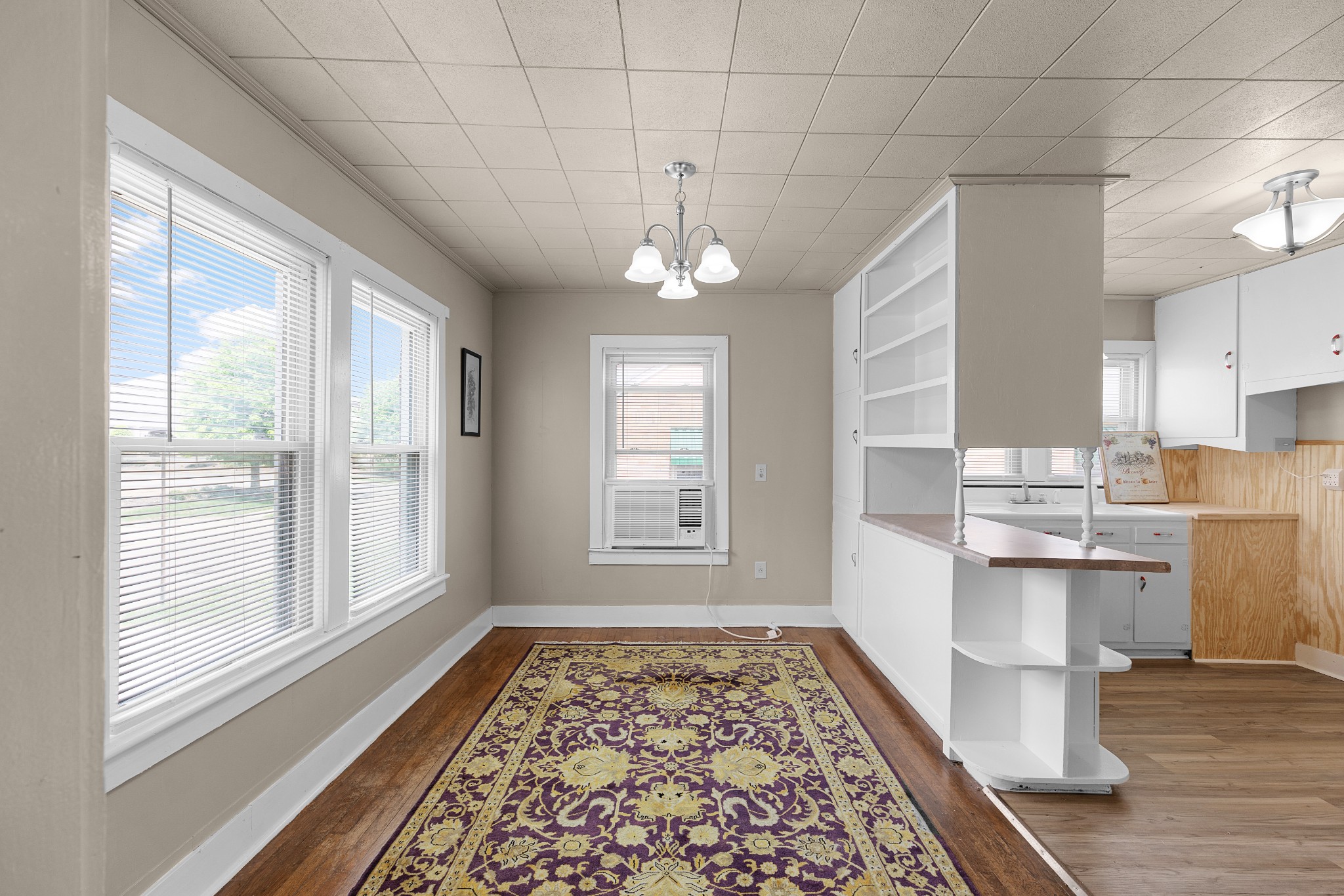 116 Summer Street Martin, TN 38237 - Photo 29 of 43 a very nice looking room with a large window