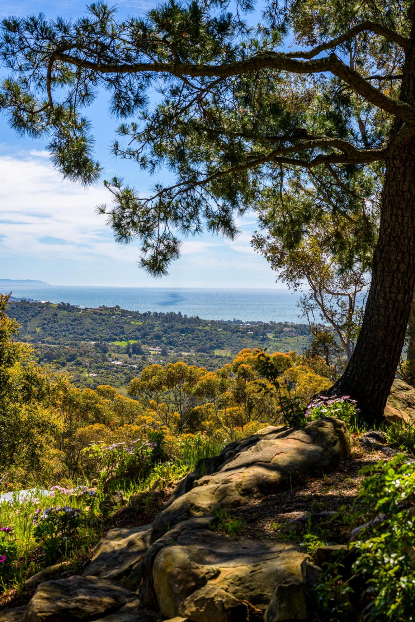 909 Park Lane Montecito, CA 93108 - Photo 26 of 39 a view of lake view