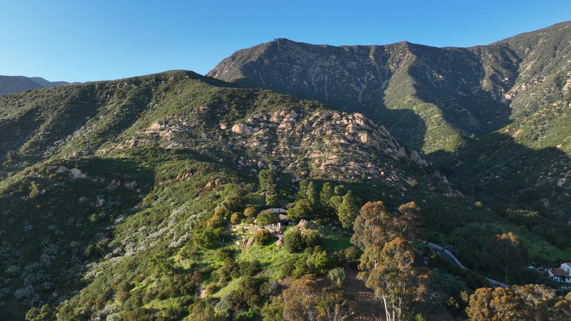 909 Park Lane Montecito, CA 93108 - Photo 9 of 39 a view of a house with a mountain