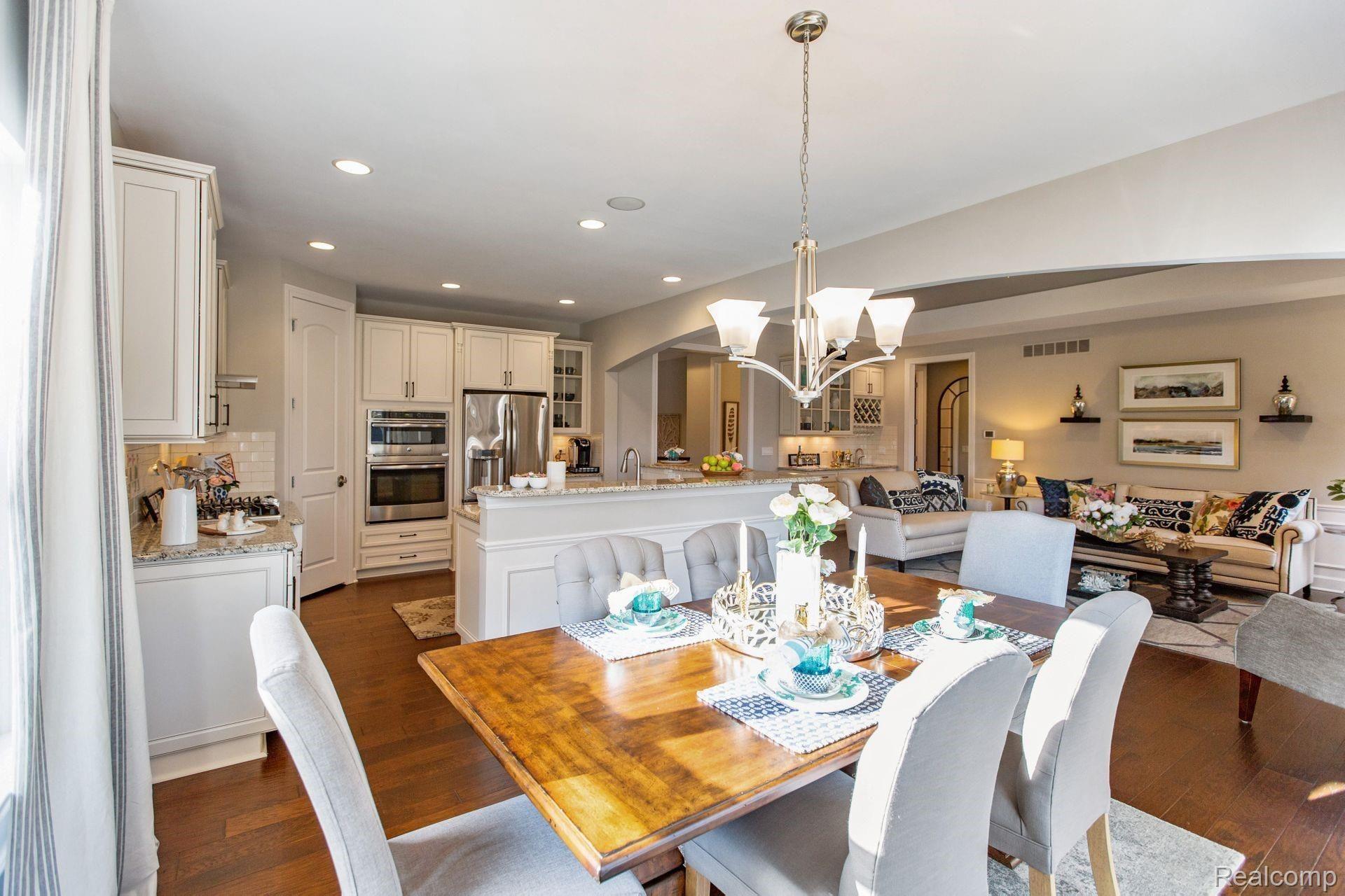 5472 Woodfall Road Clarkston, MI 48348 - Photo 16 of 38 21.jpg