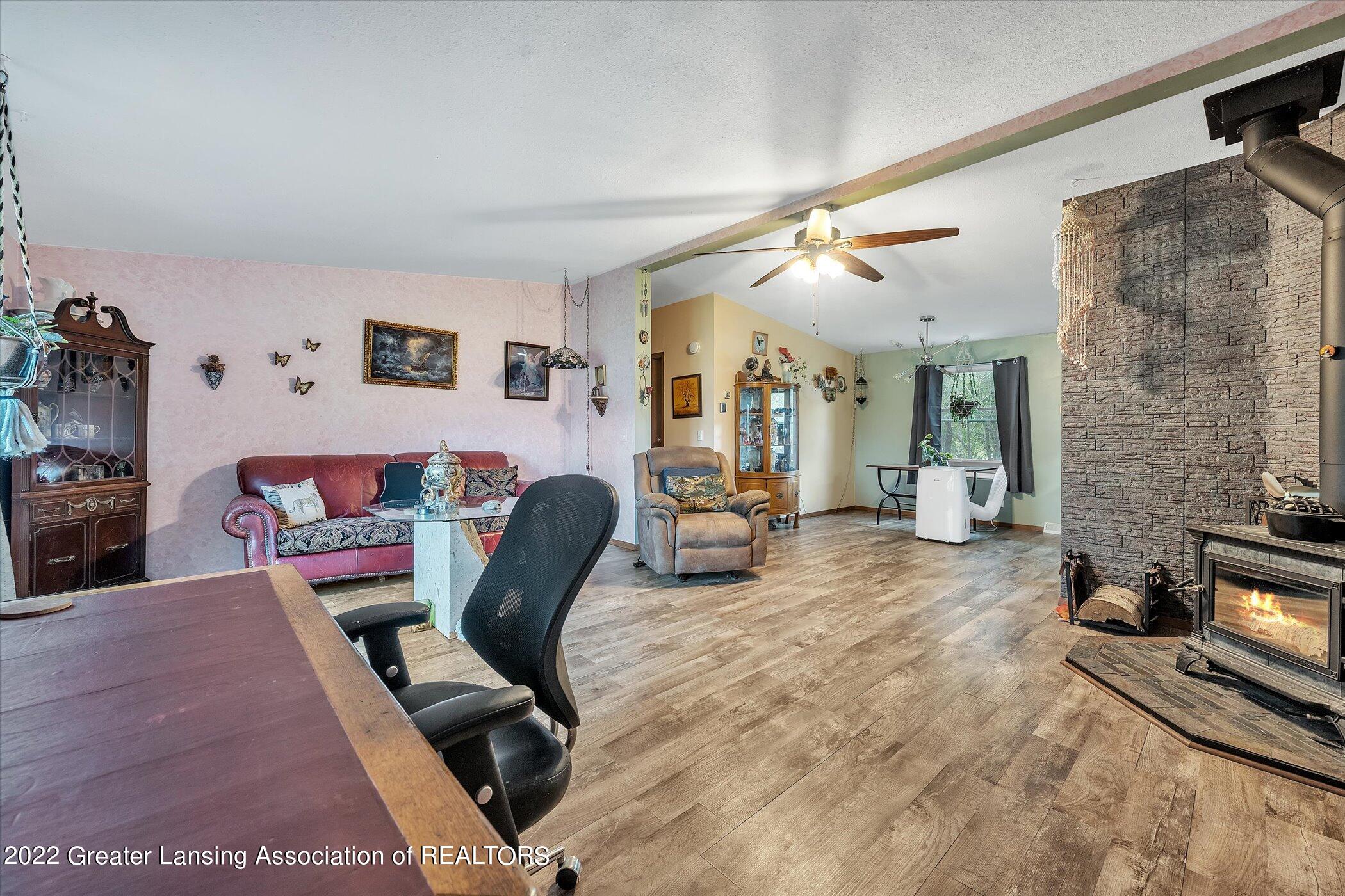 4825 Bond Road Onondaga, MI 49264 - Photo 7 of 36 07-4825-Bond-Road-WindowStill-Real-Estat